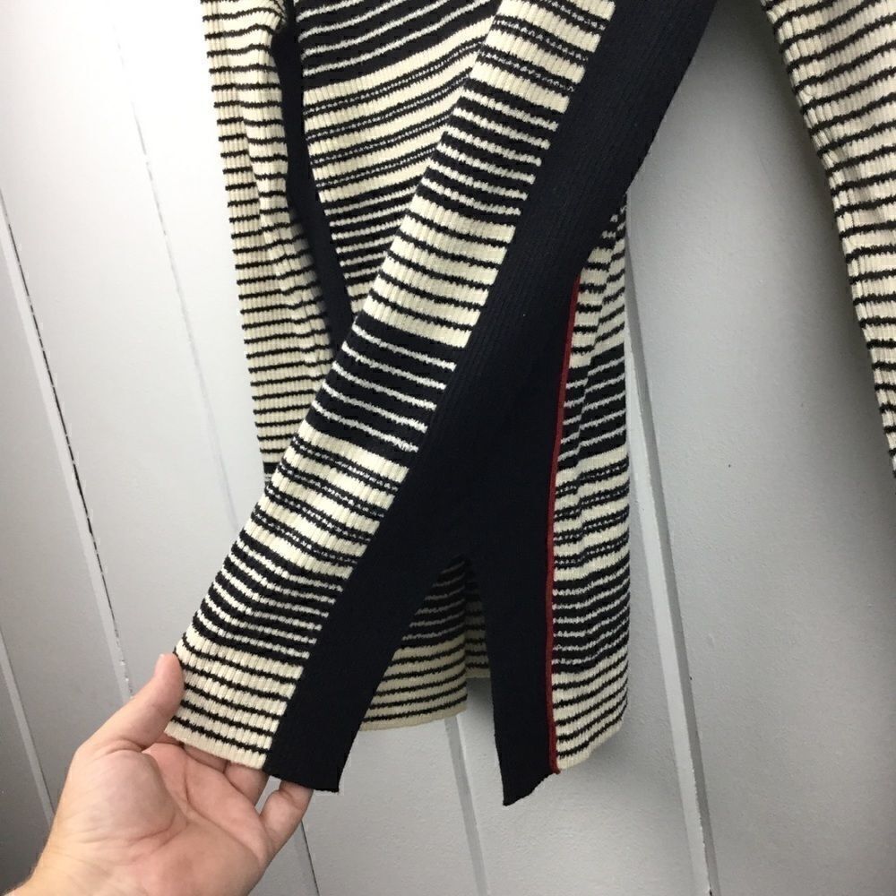 Moth (Anthro) Black Cream Stripe Bell Sleeve Top M - Picture 10 of 10